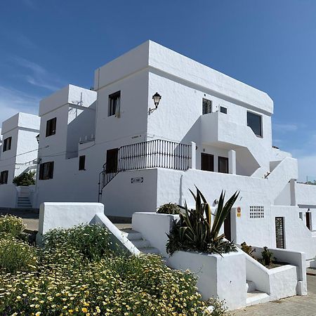 Los Lances Beach Apartments طريفة المظهر الخارجي الصورة