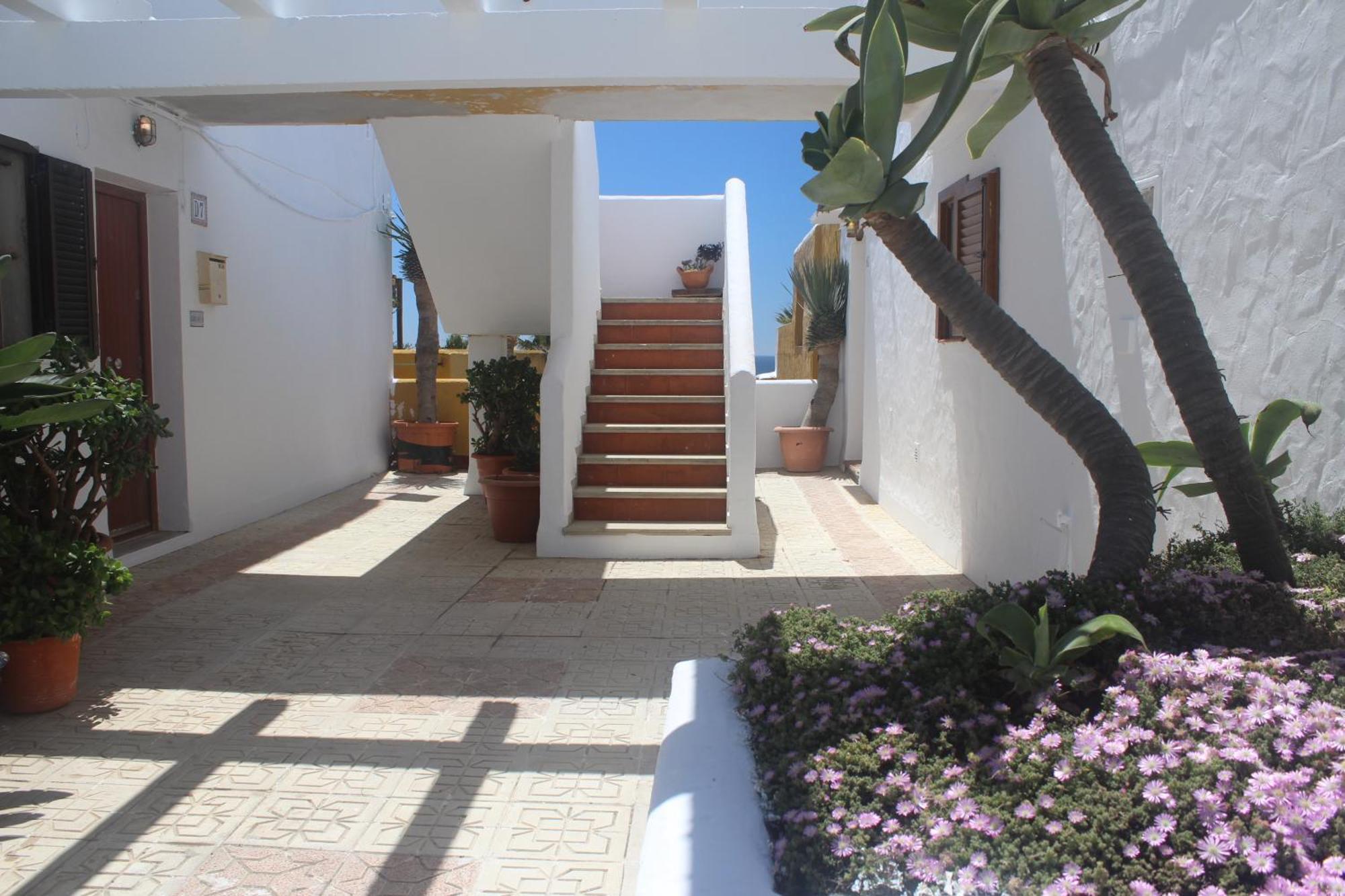 Los Lances Beach Apartments طريفة المظهر الخارجي الصورة