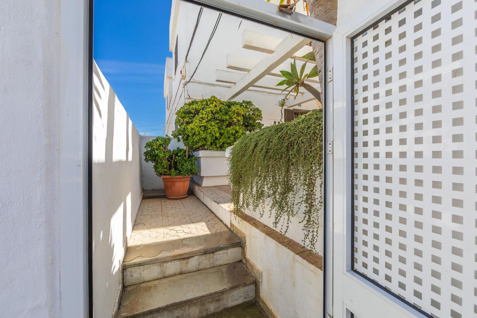 Los Lances Beach Apartments طريفة المظهر الخارجي الصورة