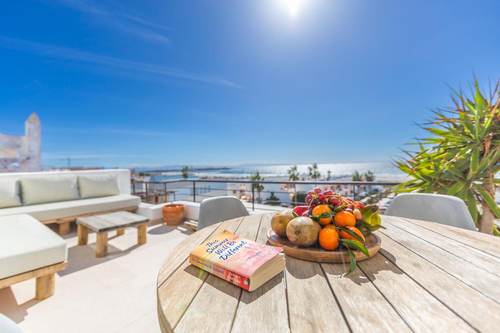 Los Lances Beach Apartments طريفة المظهر الخارجي الصورة
