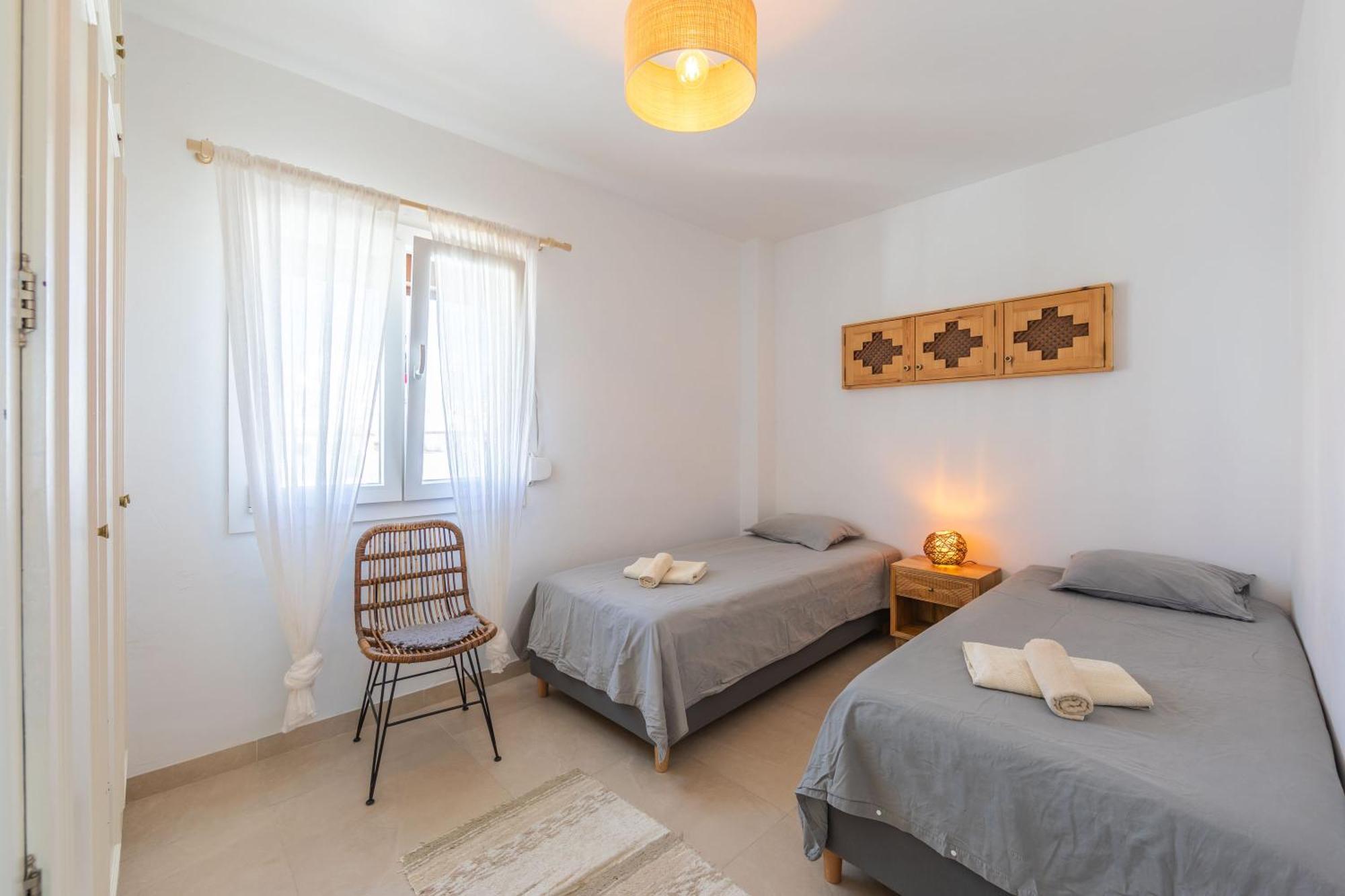 Los Lances Beach Apartments طريفة المظهر الخارجي الصورة