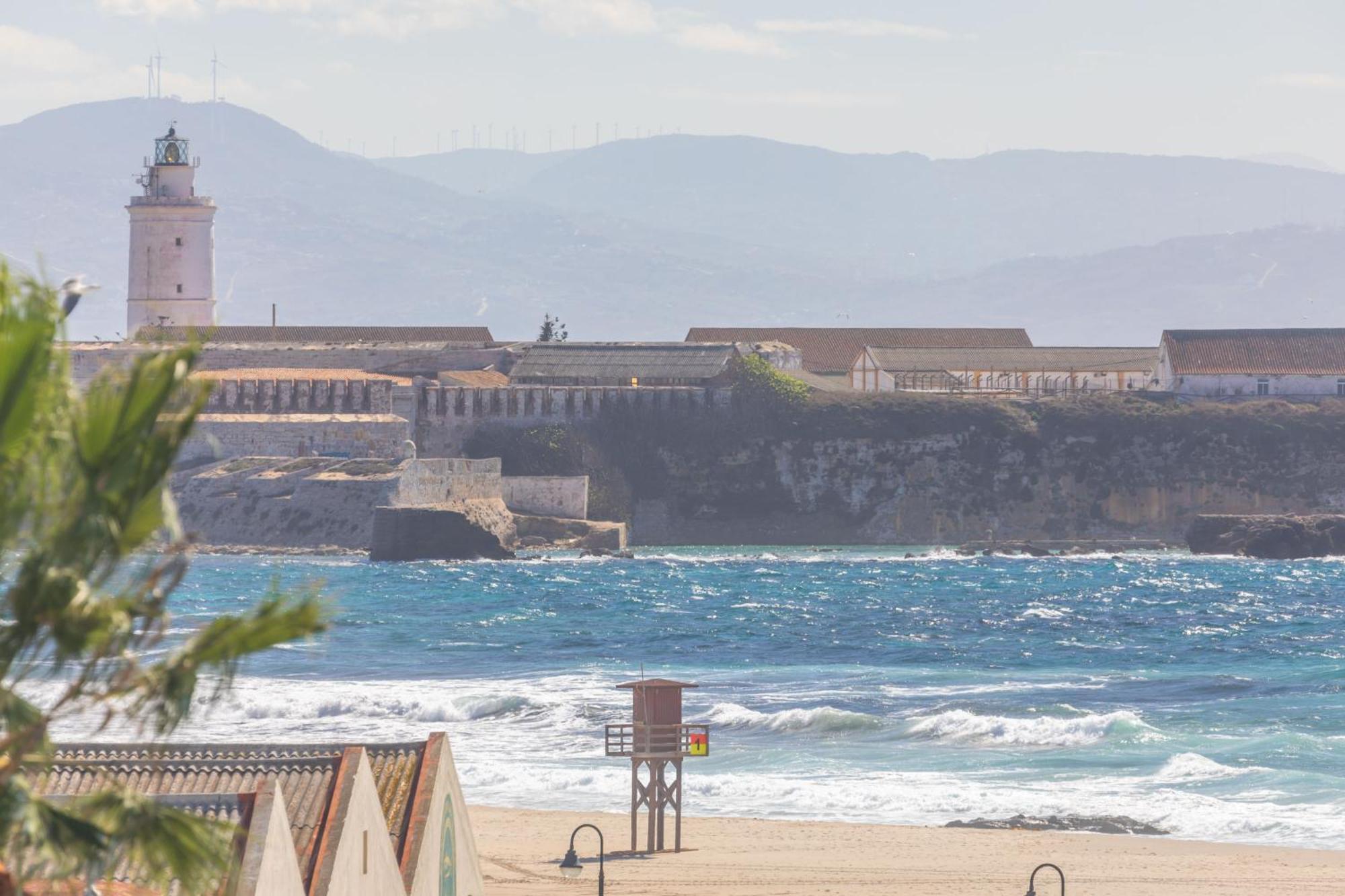 Los Lances Beach Apartments طريفة المظهر الخارجي الصورة