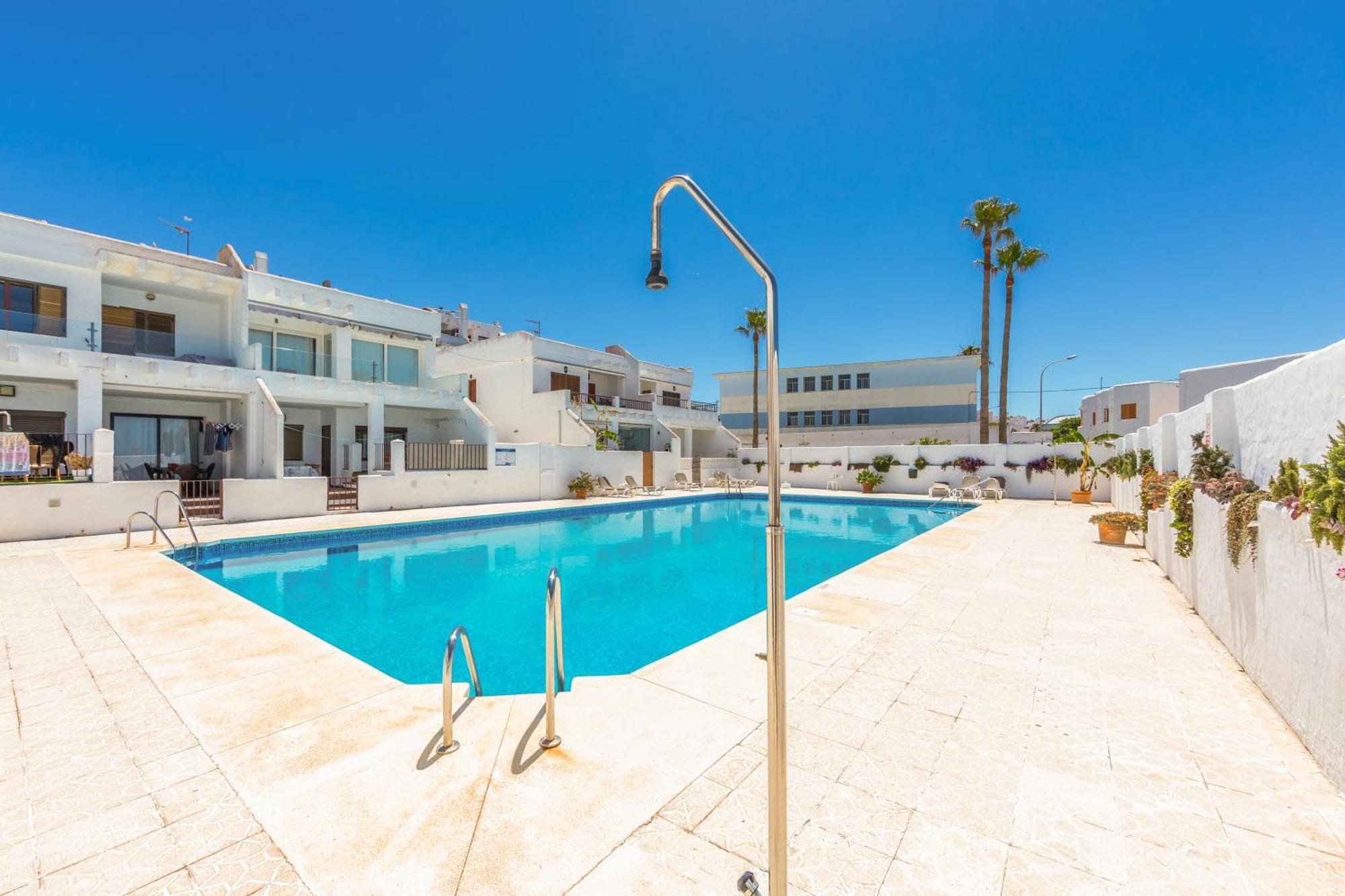 Los Lances Beach Apartments طريفة المظهر الخارجي الصورة