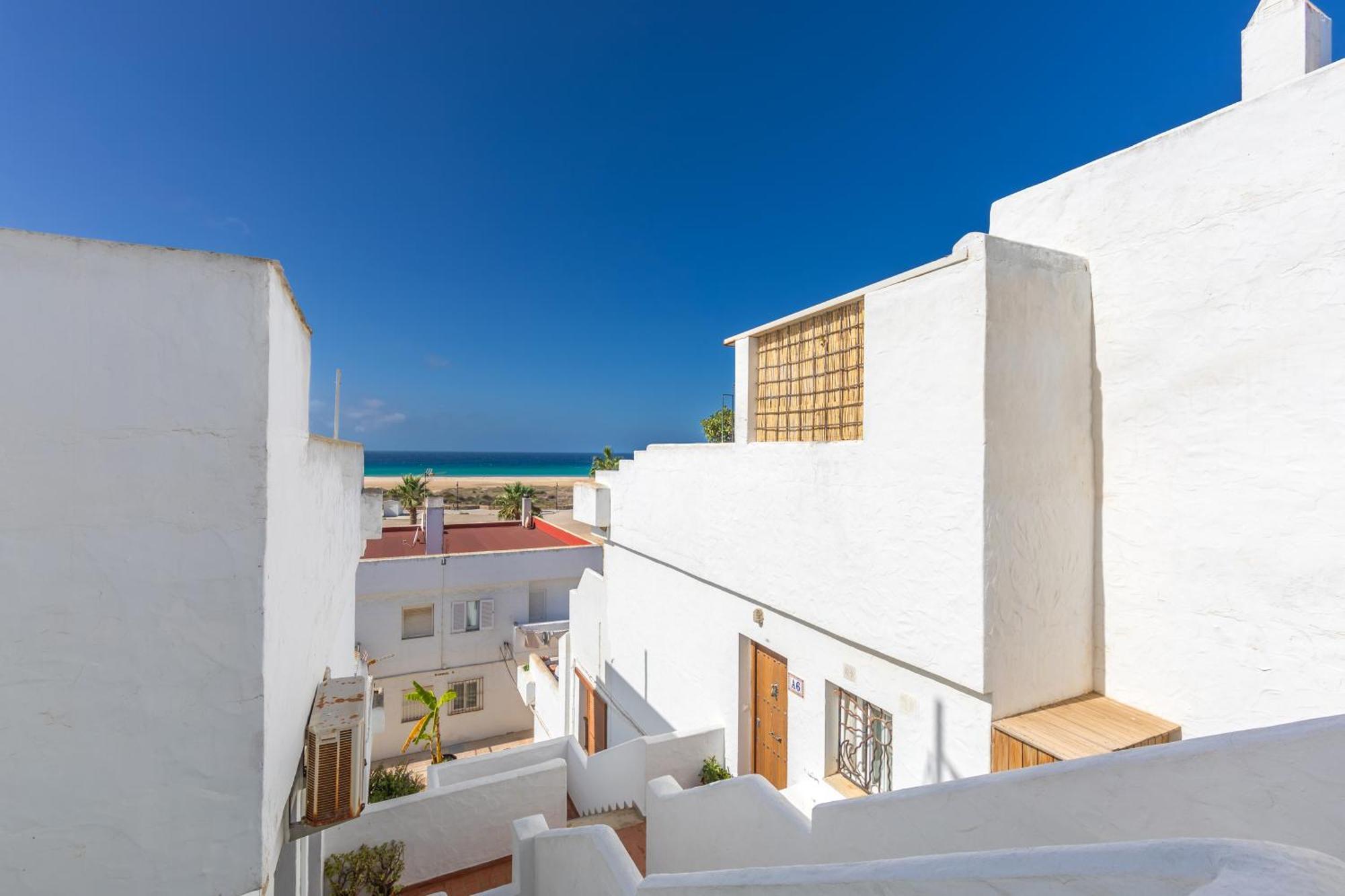 Los Lances Beach Apartments طريفة المظهر الخارجي الصورة