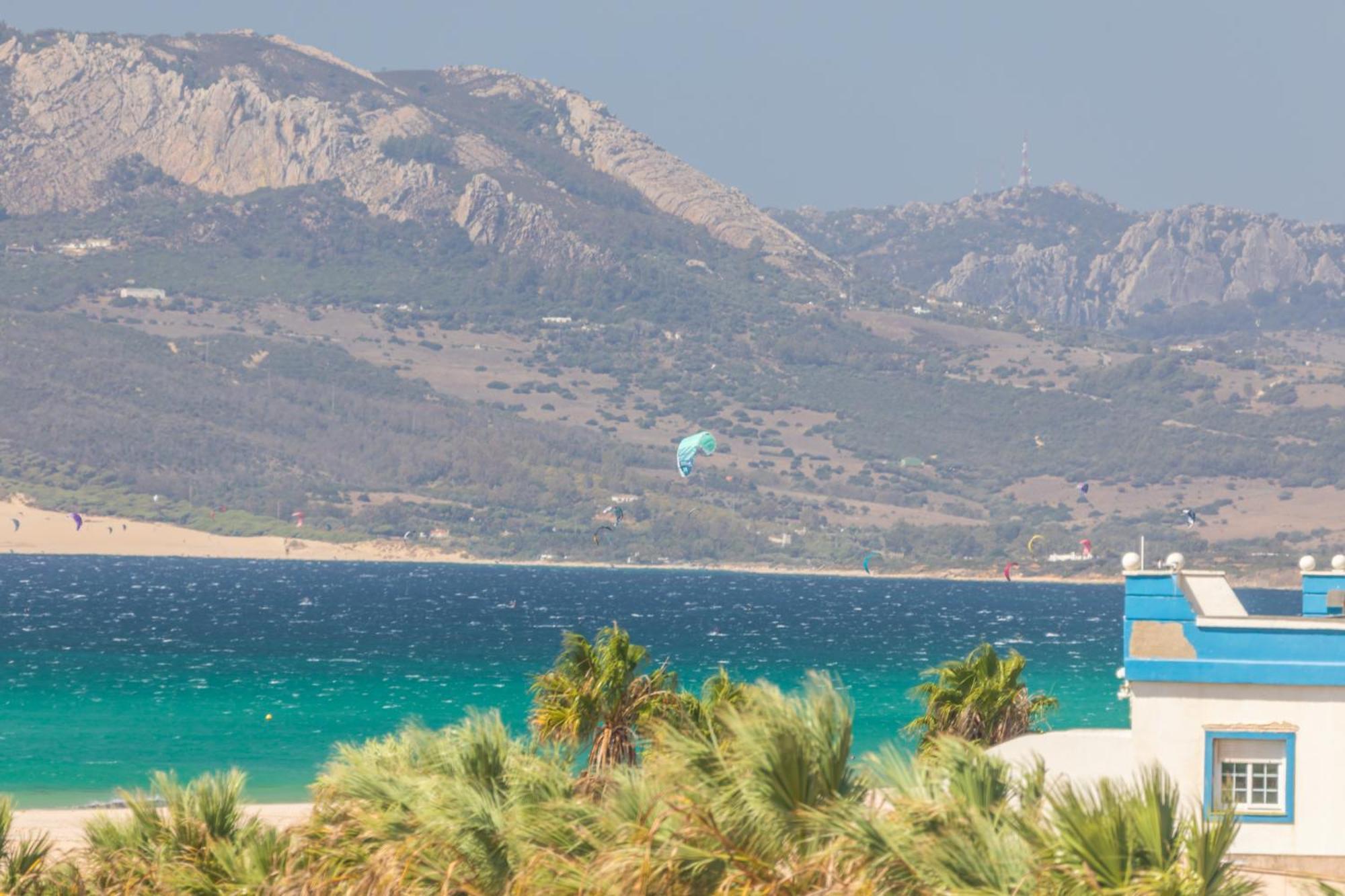 Los Lances Beach Apartments طريفة المظهر الخارجي الصورة